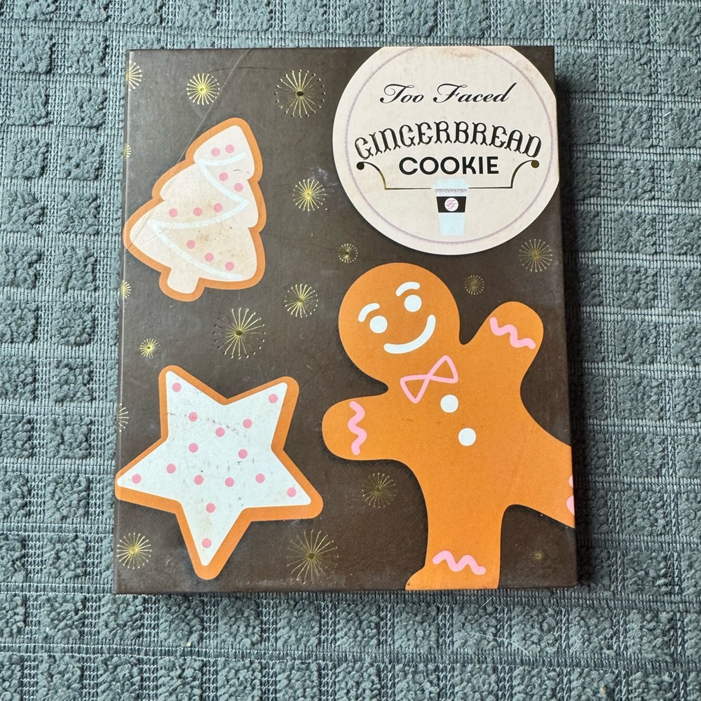 Too Faced Gingerbread Cookie Set with Festive Designs